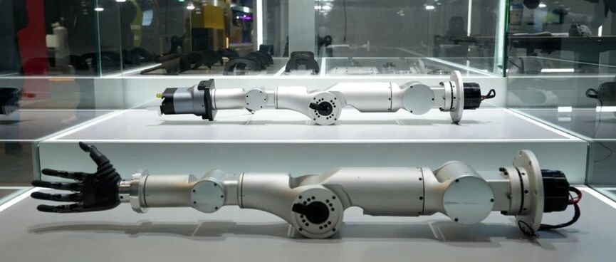3D打印新闻：制造龙头加码3D打印；3D打印加速布局人形机器人等